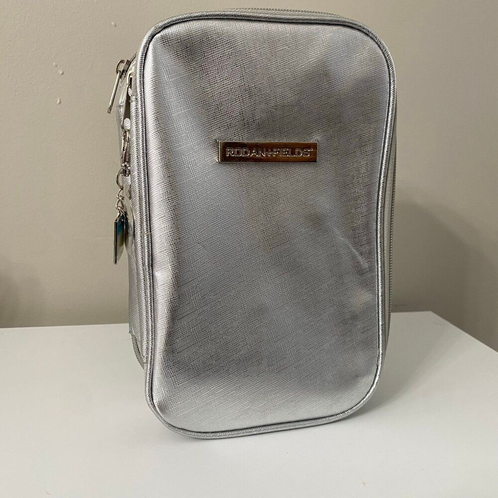 Rodan + Fields Carrying Case